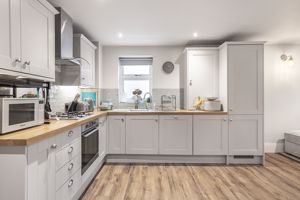 Kitchen- click for photo gallery